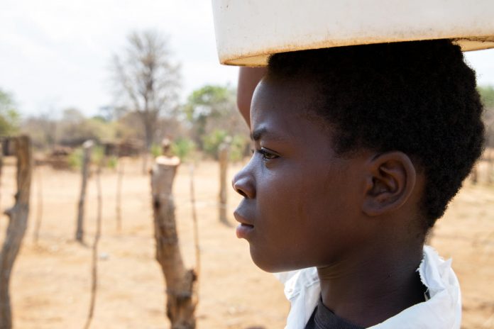 World Vision sequía Angola Zimbaue derechos niños
