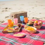 Picnic en la playa - Cómo evitar intoxicaciones alimentarias (Pexels)