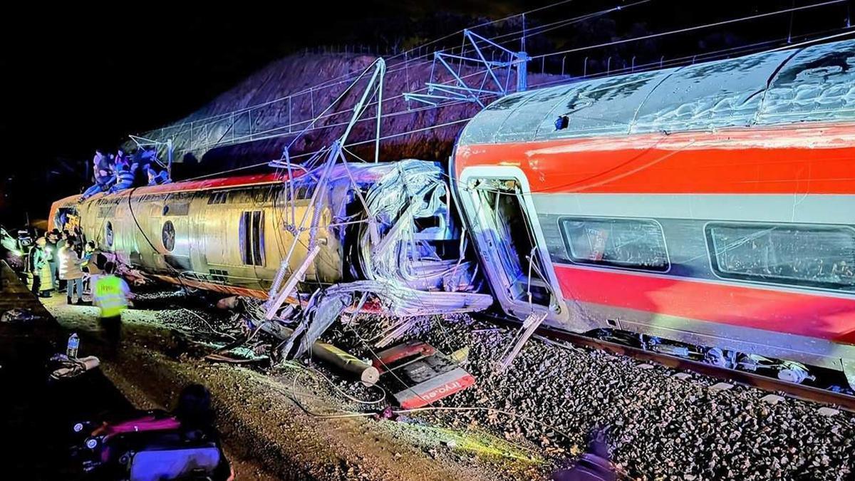 Accidente tren en Ademuz (RRSS)