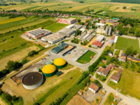Planta de biogás integrada en el pueblo y el campo
