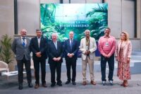 Foto de grupo del acto de Loro Parque en Madrid